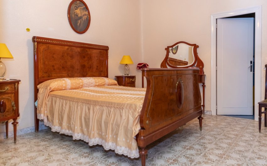 Resale - Villa -
Yecla - Inland