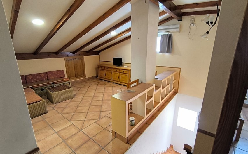 Resale - Villa -
Yecla - Inland
