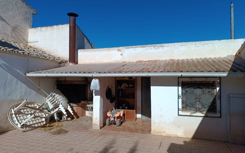 Resale - Villa -
Yecla - Inland