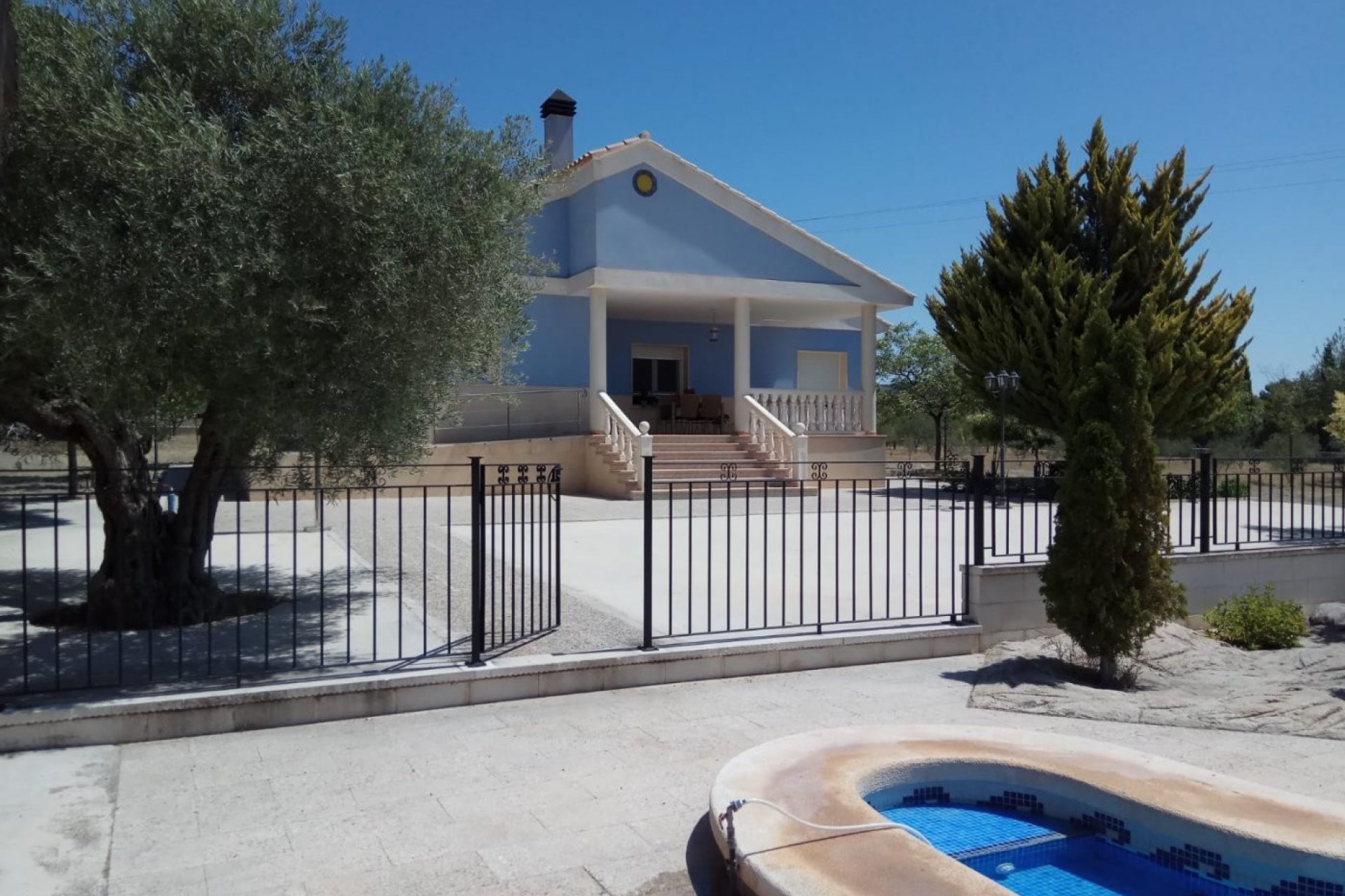 Resale - Villa -
Yecla
