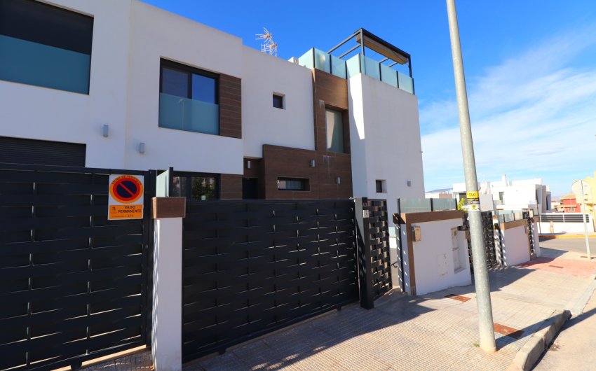 Reventa - Adosado -
Benijofar - Benijofar - Village