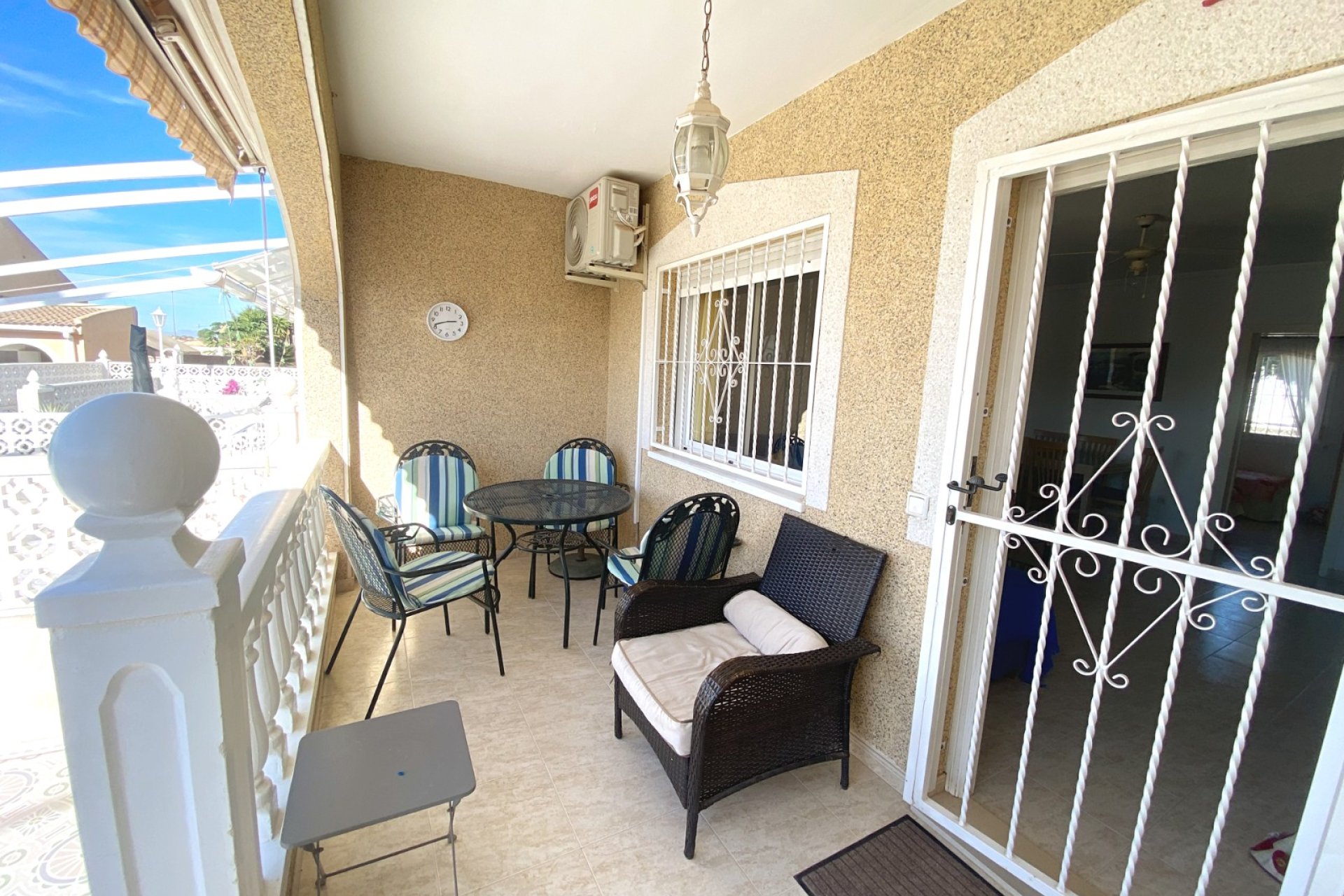 Reventa - Adosado -
Benijofar - Monte Azul