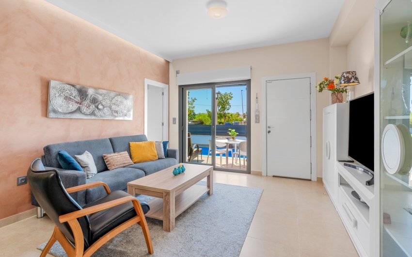 Reventa - Adosado -
Formentera del Segura