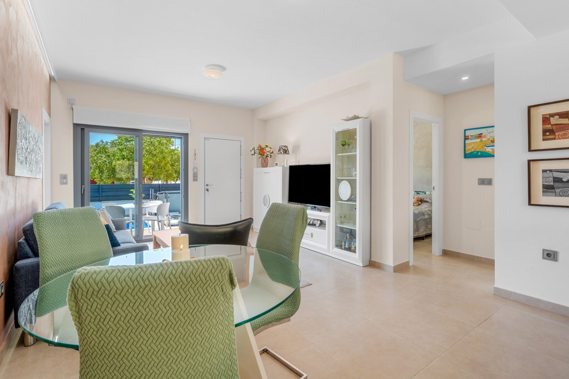 Reventa - Adosado -
Formentera del Segura