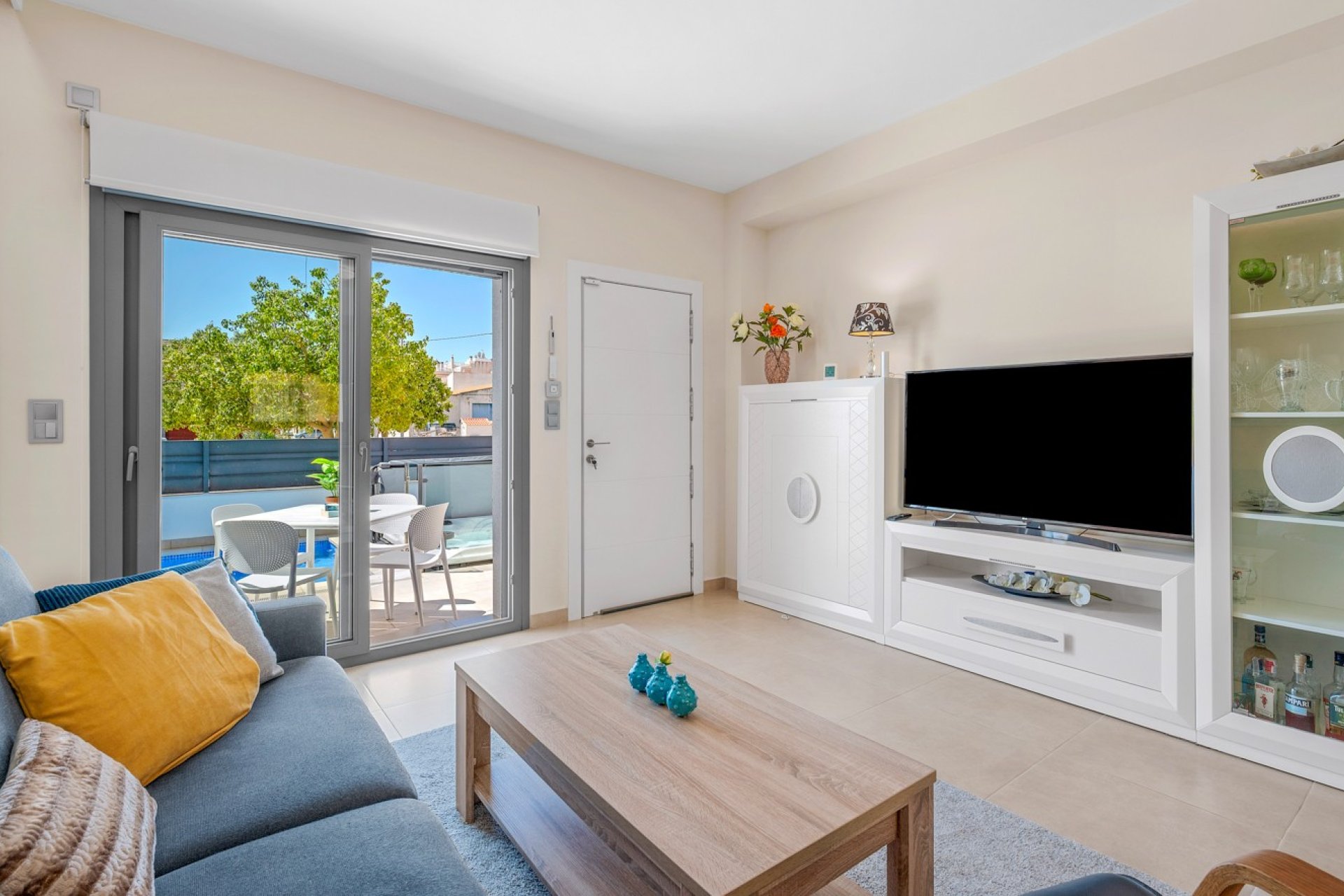 Reventa - Adosado -
Formentera del Segura