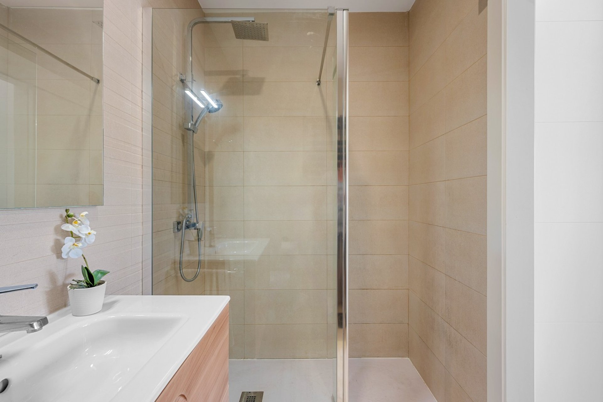 Reventa - Adosado -
Formentera del Segura