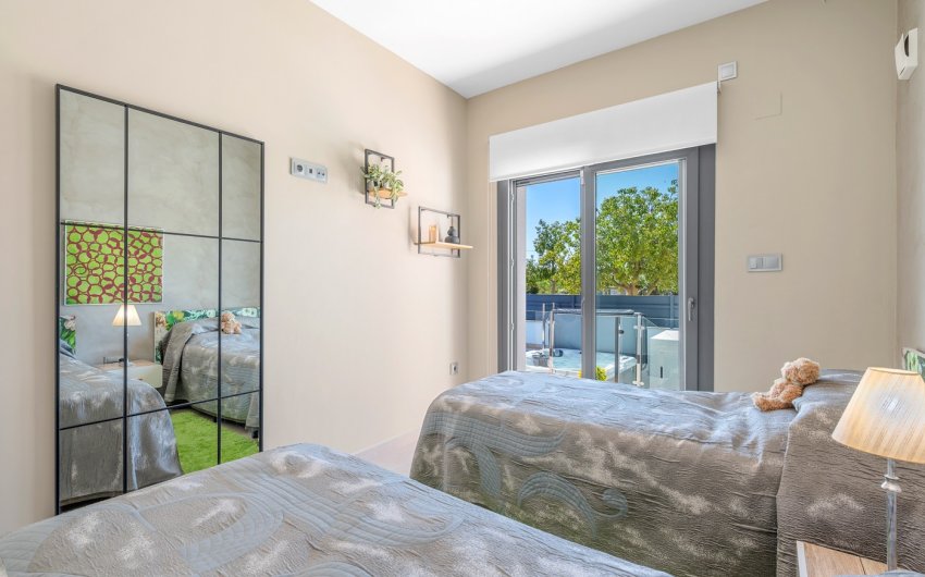 Reventa - Adosado -
Formentera del Segura