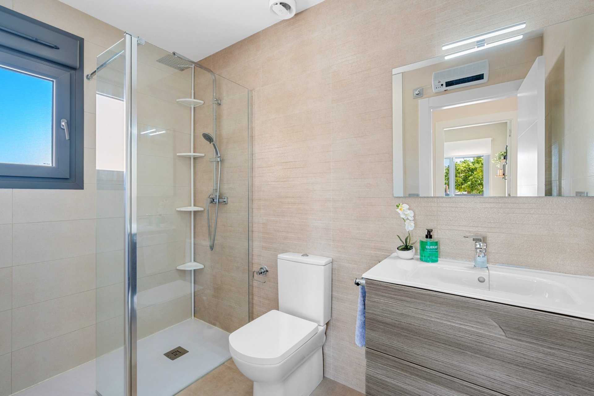 Reventa - Adosado -
Formentera del Segura