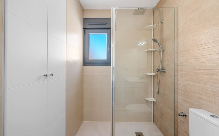 Reventa - Adosado -
Formentera del Segura