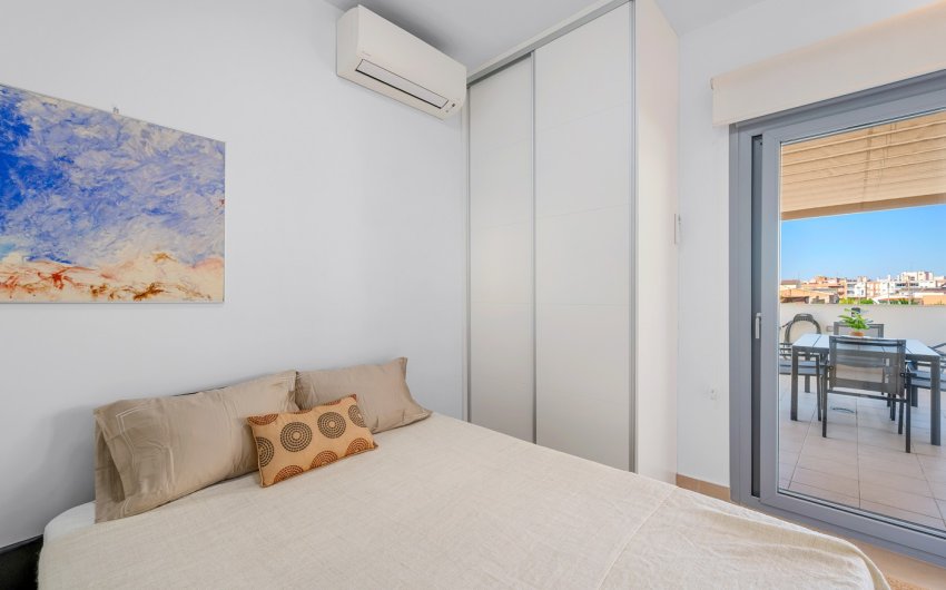 Reventa - Adosado -
Formentera del Segura