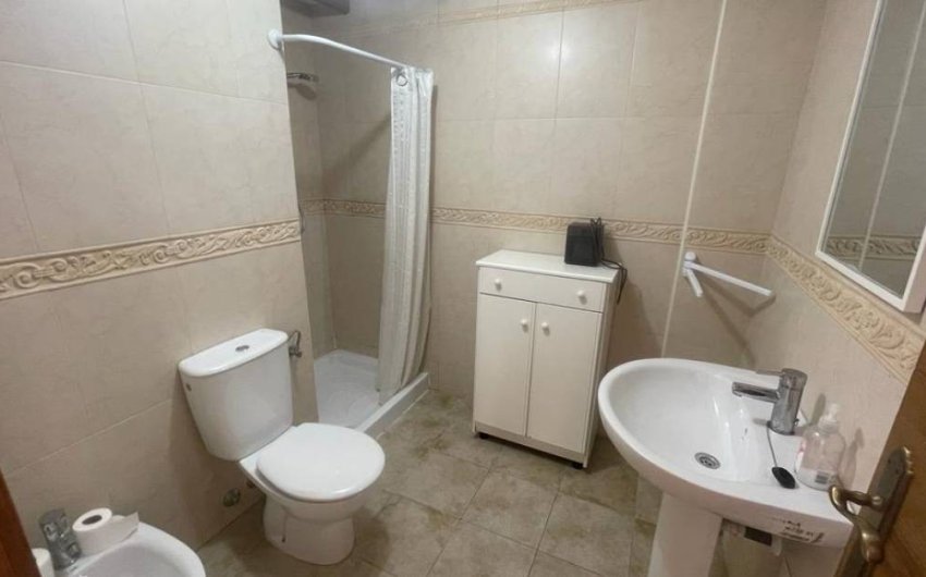 Reventa - Adosado -
Guardamar del Segura - Urbanizaciones