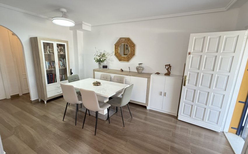 Reventa - Adosado -
Orihuela Costa - La Zenia