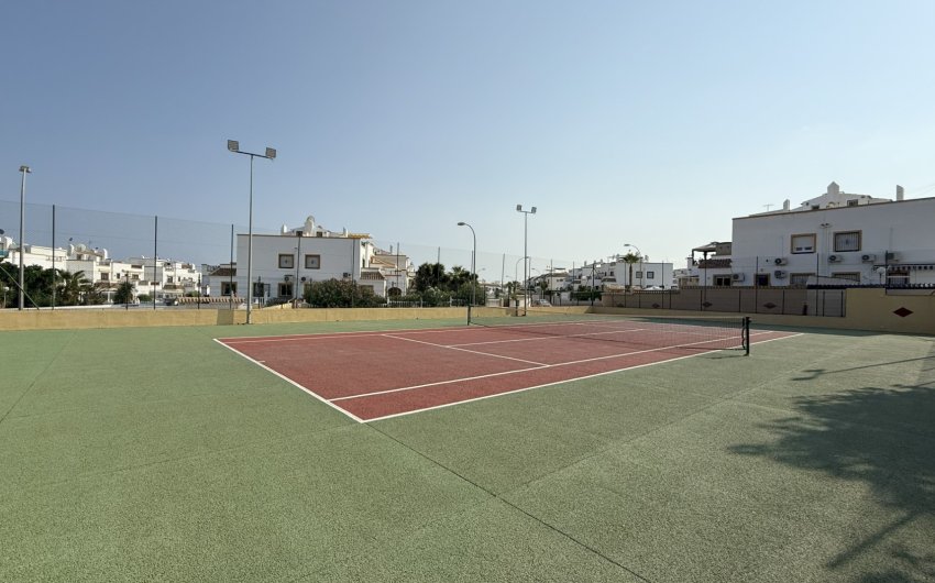 Reventa - Adosado -
Orihuela Costa - La Zenia