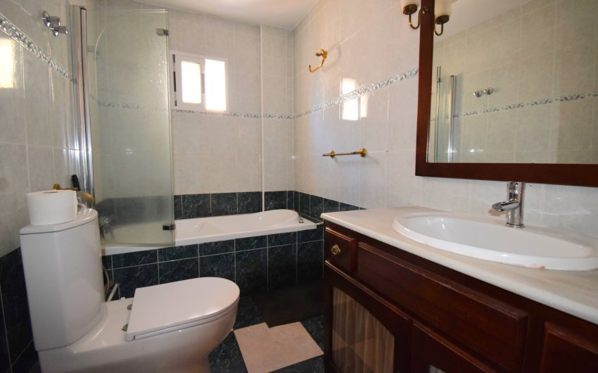 Reventa - Adosado -
Orihuela Costa - Los Altos