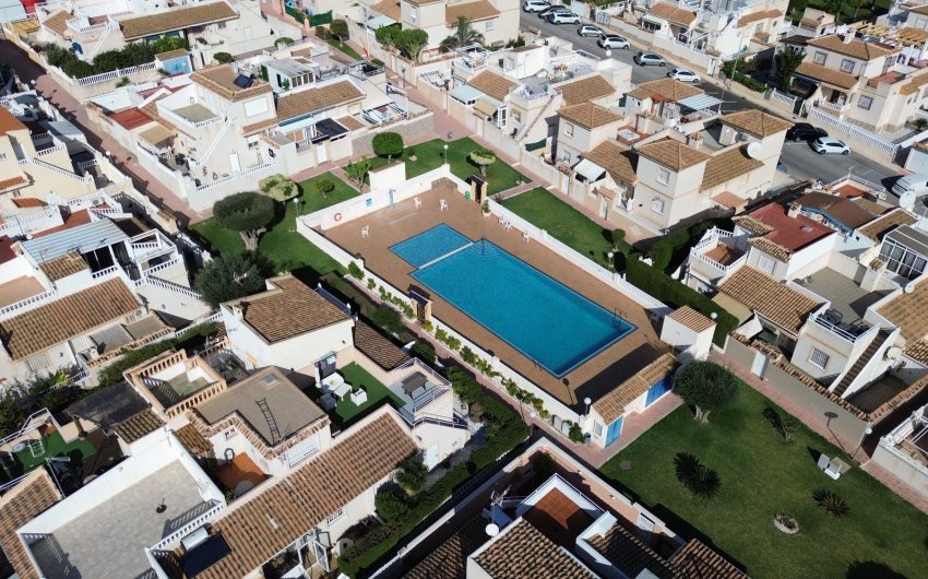 Reventa - Adosado -
Orihuela Costa - Los Altos