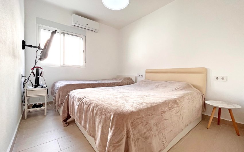 Reventa - Adosado -
Orihuela Costa - Playa Flamenca