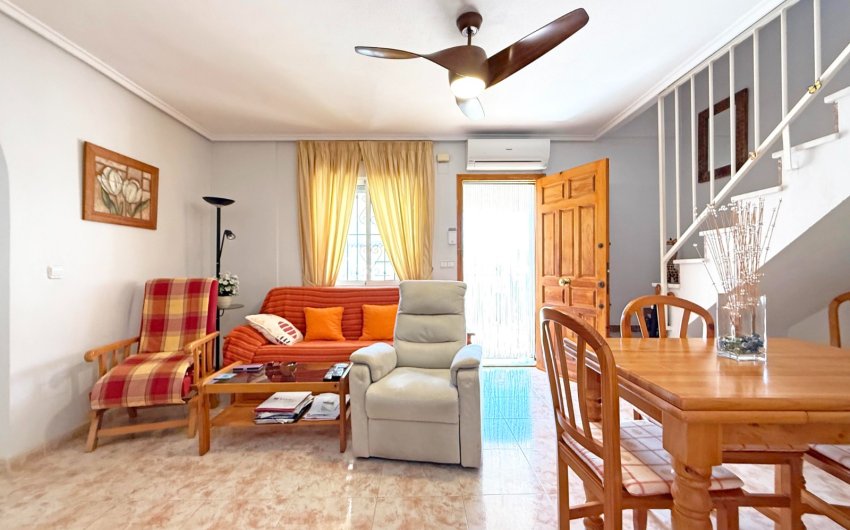 Reventa - Adosado -
Orihuela Costa - Playa Flamenca