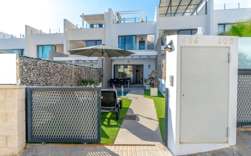 Reventa - Adosado -
Orihuela Costa - Villamartín