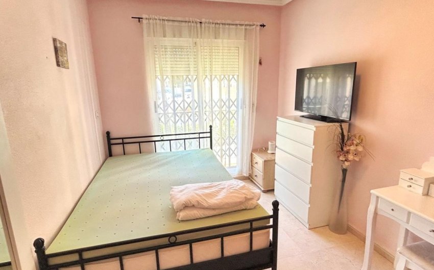 Reventa - Adosado -
Orihuela Costa - Villamartín