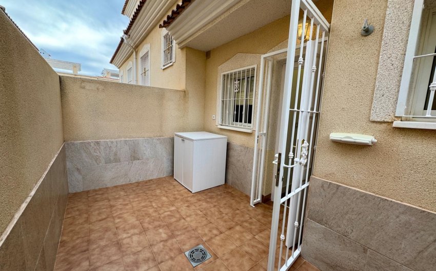 Reventa - Adosado -
Orihuela Costa - Villamartín