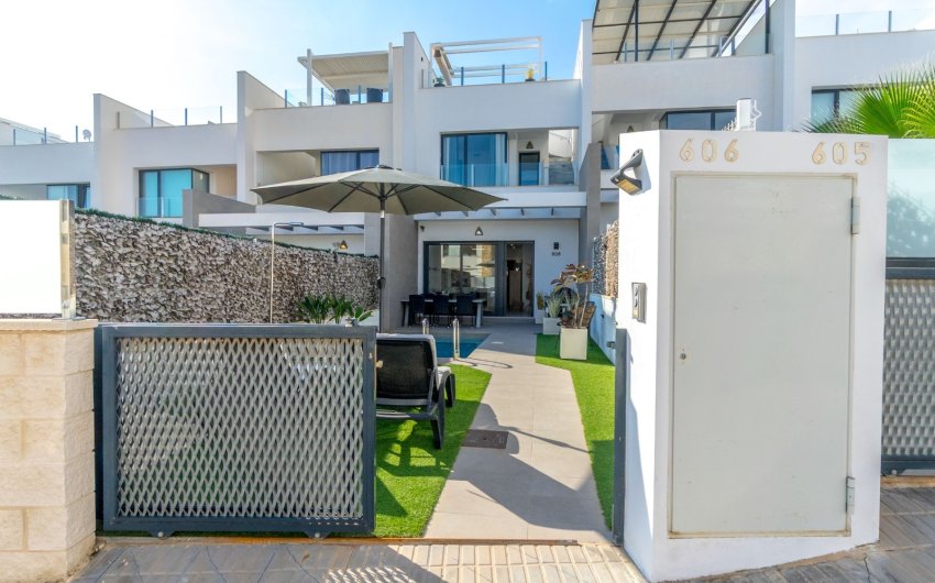 Reventa - Adosado -
Orihuela Costa - Villamartín