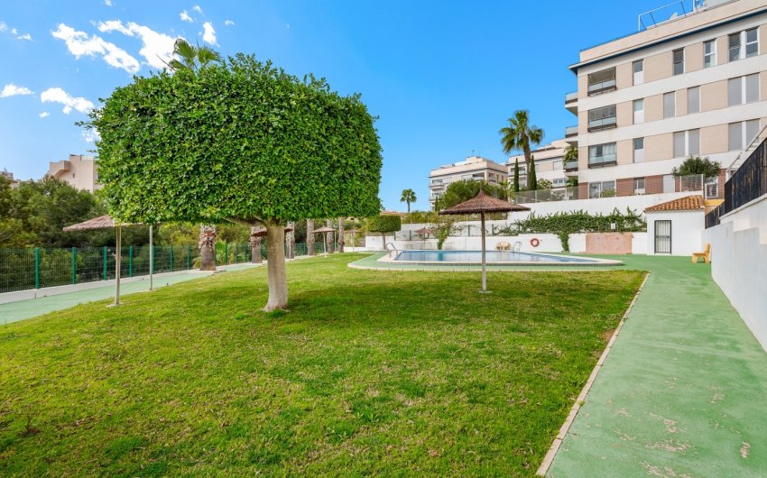 Reventa - Adosado -
Orihuela Costa - Villamartín