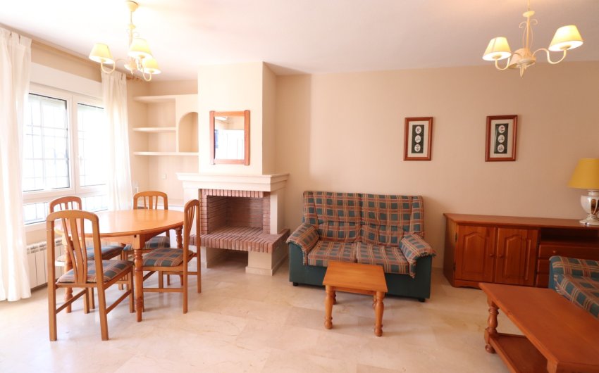 Reventa - Adosado -
Orihuela Costa - Villamartín