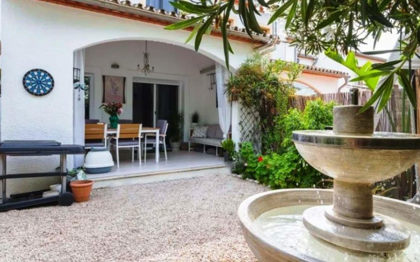 Reventa - Adosado -
Pedreguer