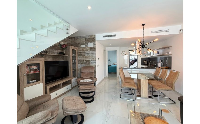 Reventa - Adosado -
Playa Flamenca