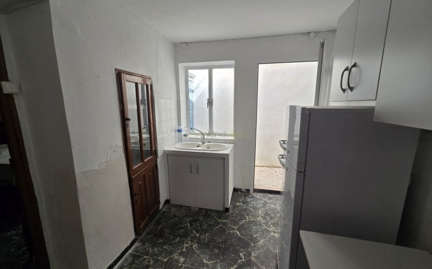 Reventa - Adosado -
Salinas