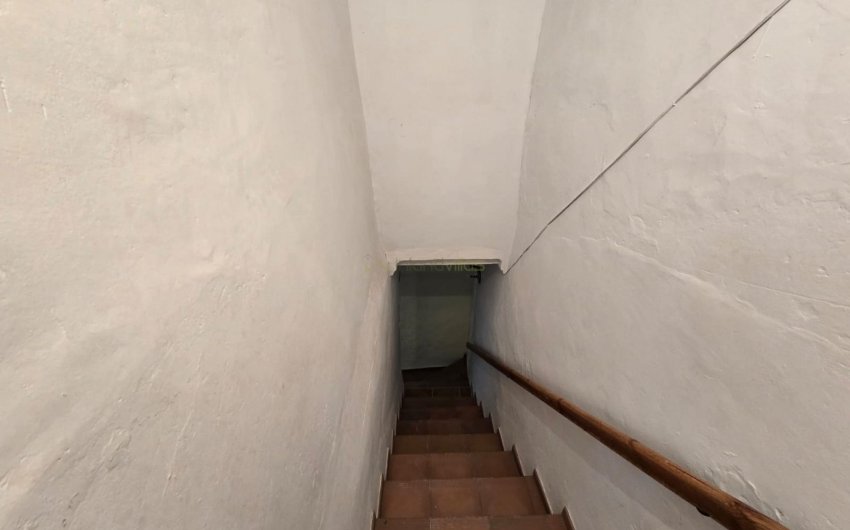 Reventa - Adosado -
Salinas