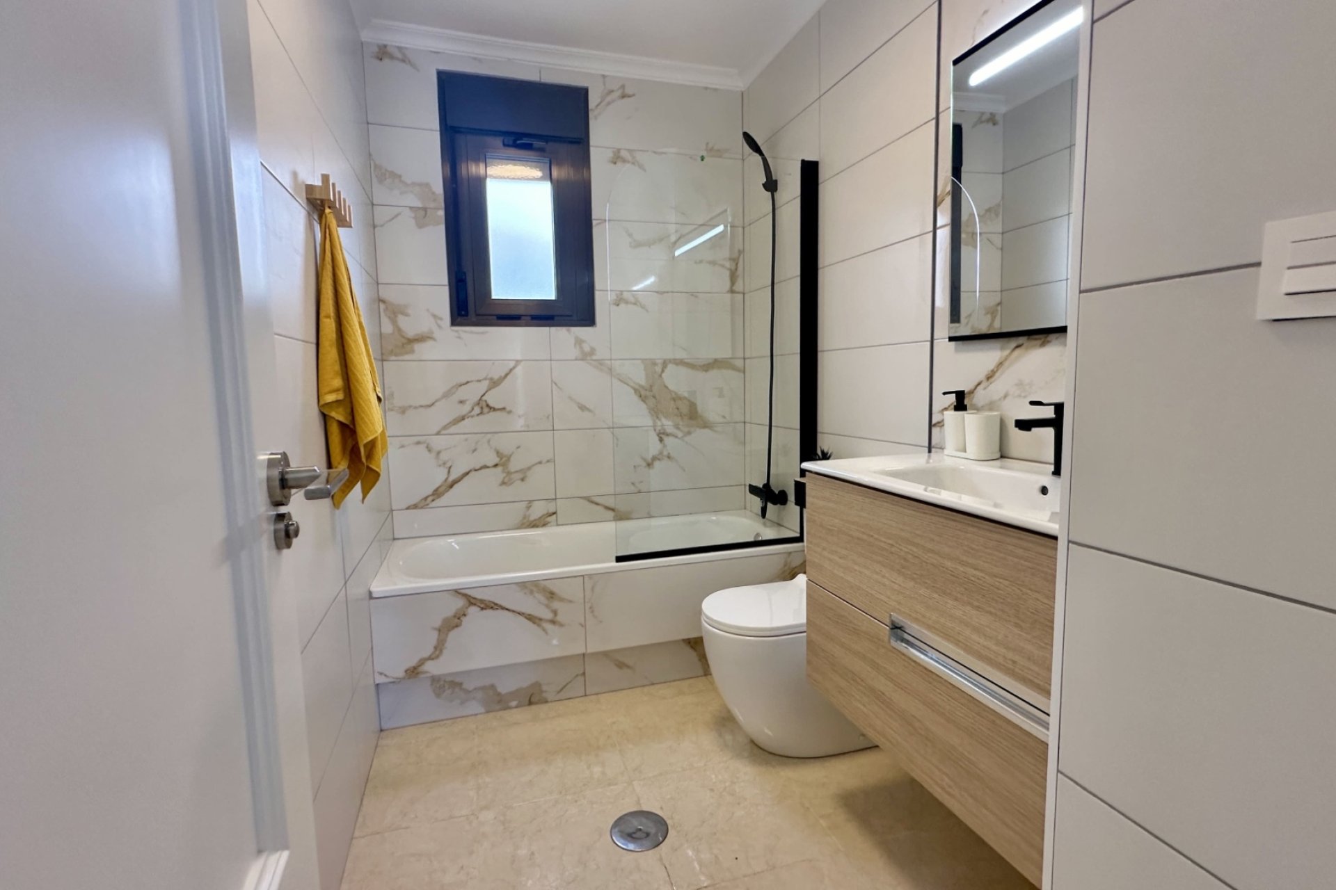 Reventa - Adosado -
San Miguel de Salinas