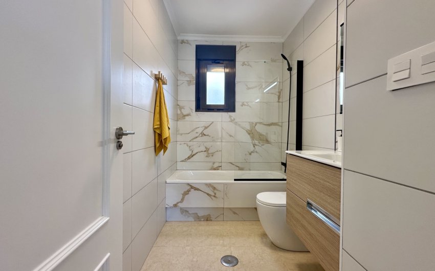 Reventa - Adosado -
San Miguel de Salinas