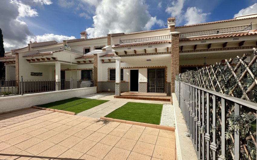 Reventa - Adosado -
San Miguel de Salinas