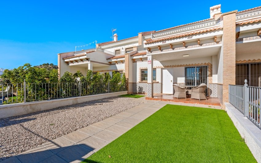 Reventa - Adosado -
San Miguel de Salinas