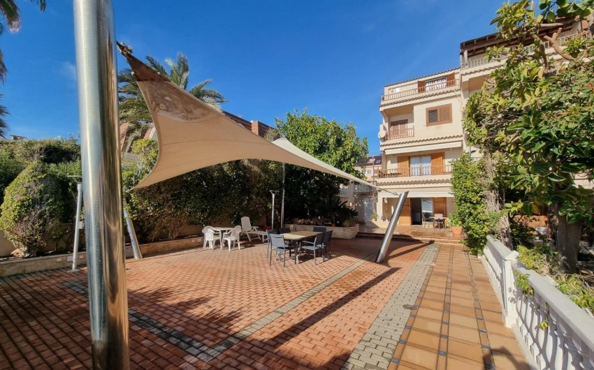 Reventa - Adosado -
Santa Pola - Playa del Este