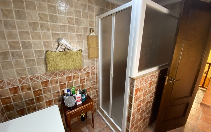 Reventa - Adosado -
Sax