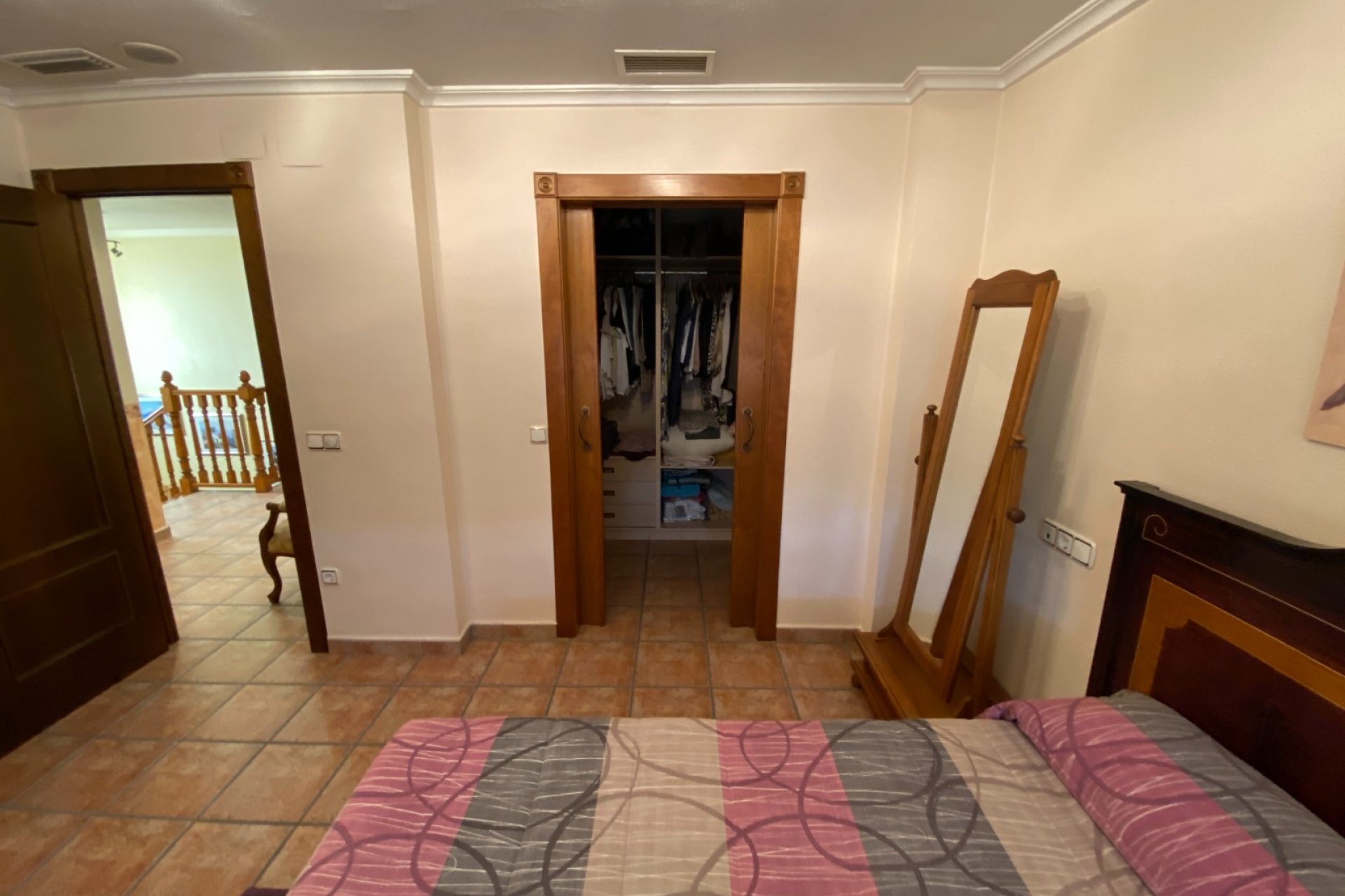 Reventa - Adosado -
Sax