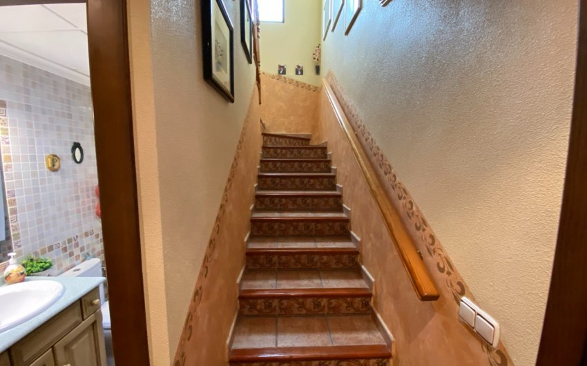 Reventa - Adosado -
Sax