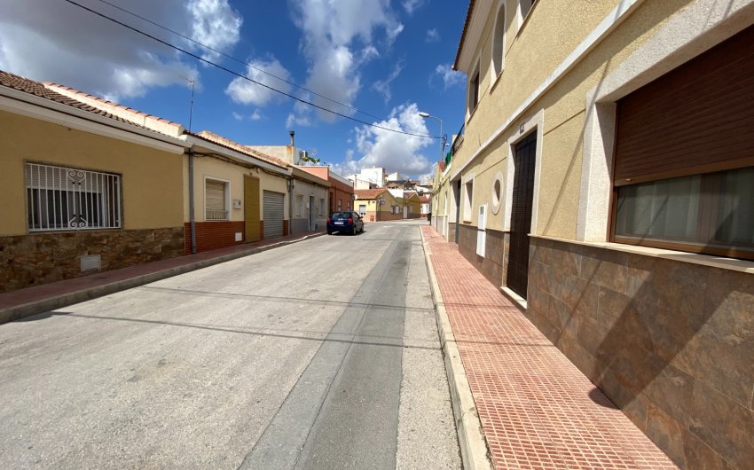 Reventa - Adosado -
Sax