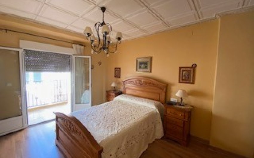 Reventa - Adosado -
Sax