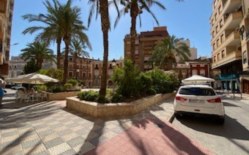 Reventa - Adosado -
Sax