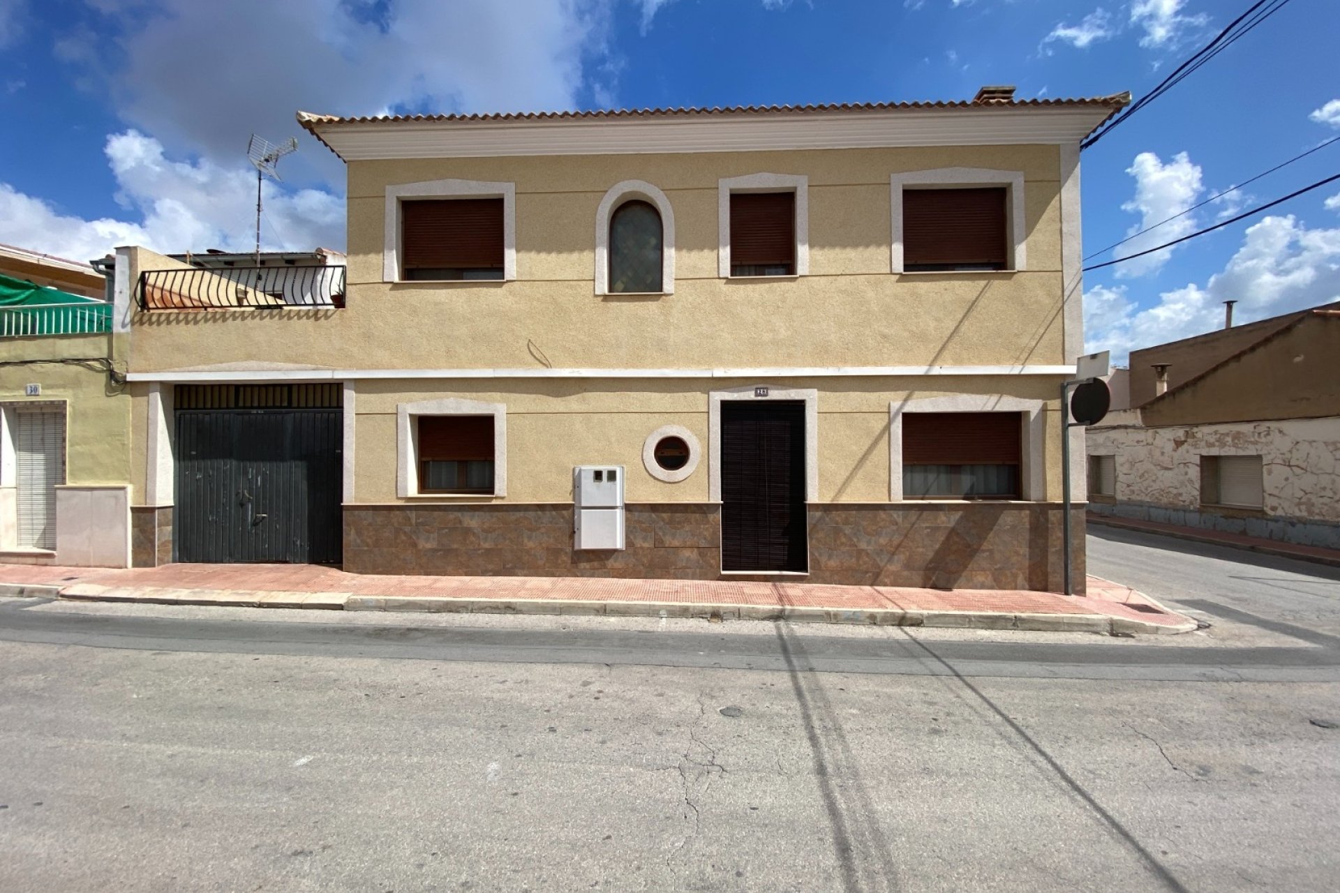 Reventa - Adosado -
Sax