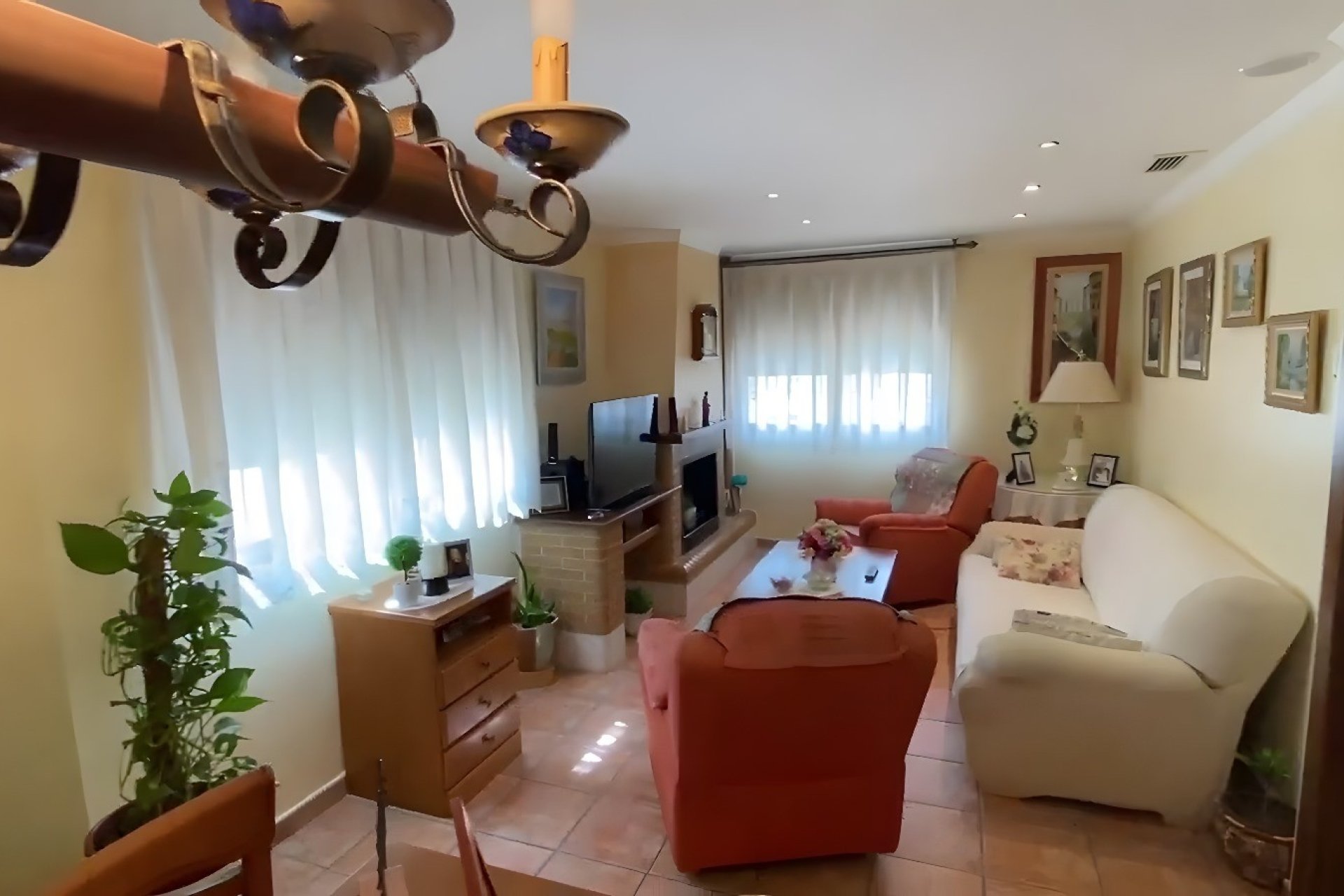 Reventa - Adosado -
Sax