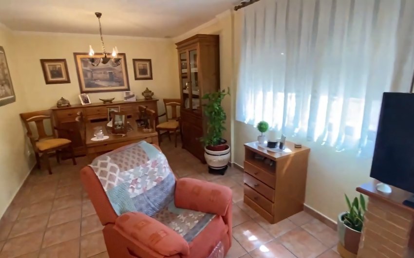 Reventa - Adosado -
Sax