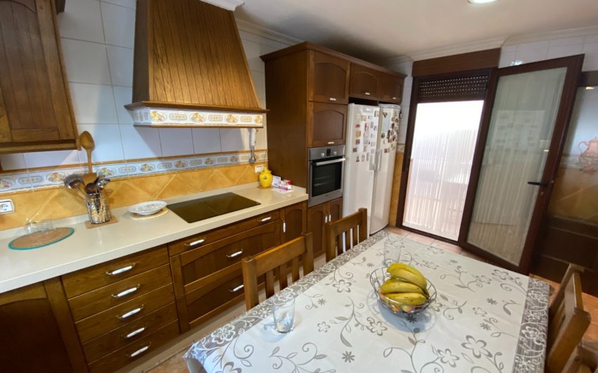 Reventa - Adosado -
Sax