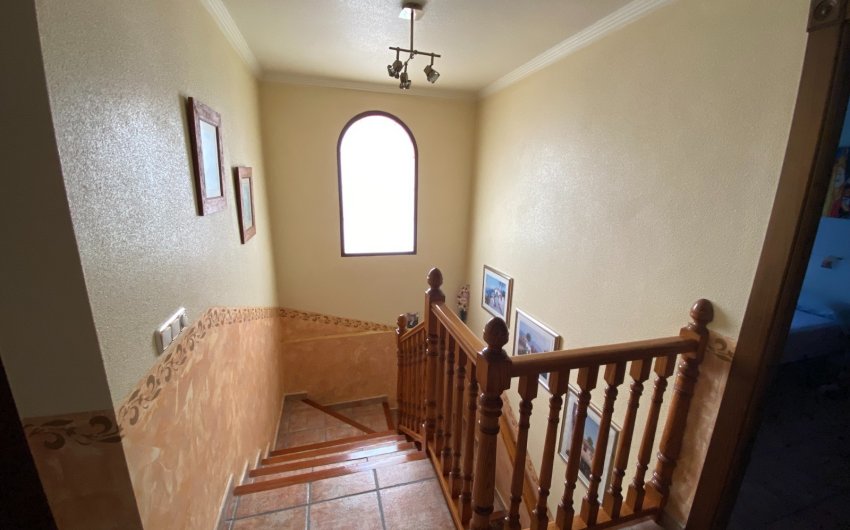 Reventa - Adosado -
Sax