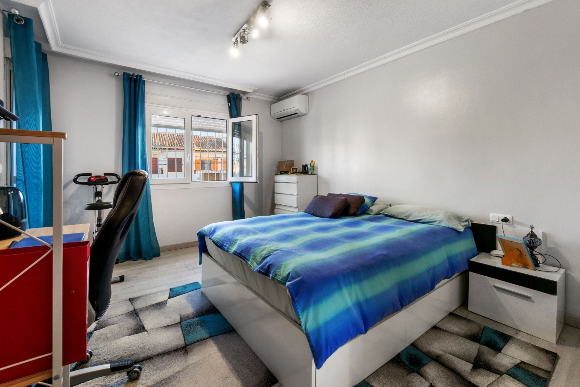 Reventa - Adosado -
Torrevieja - Aguas Nuevas