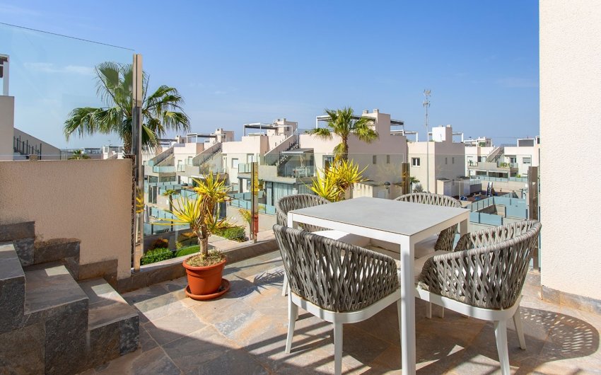 Reventa - Adosado -
Torrevieja - Aguas Nuevas