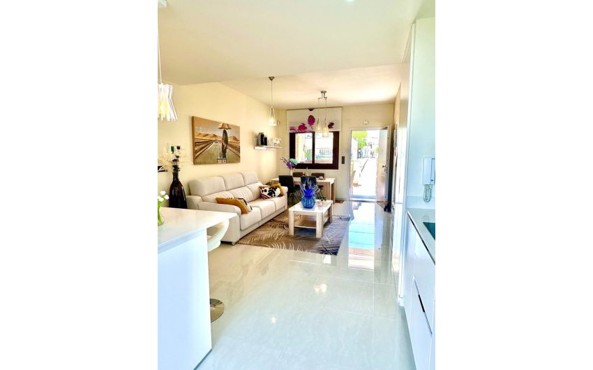 Reventa - Adosado -
Torrevieja - Los Balcones